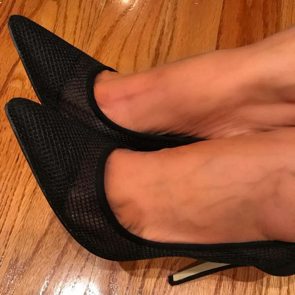 Pointed Toe Mesh Heels - Picture 2 of 8